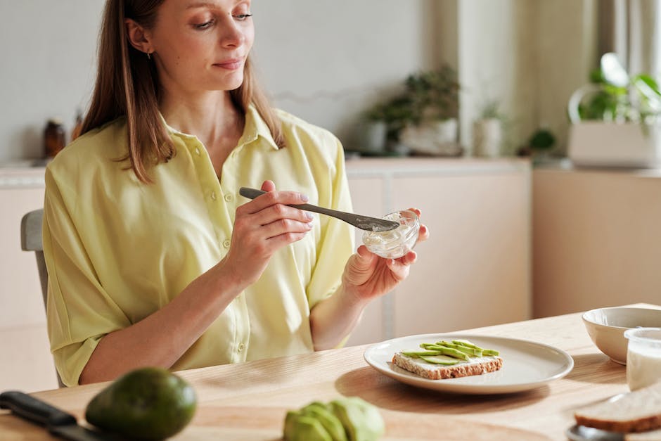 wie lange ist gekochtes fleisch im kühlschrank haltbar_2